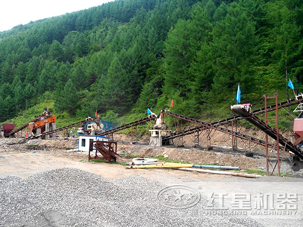 制砂机生产线作业现场图
